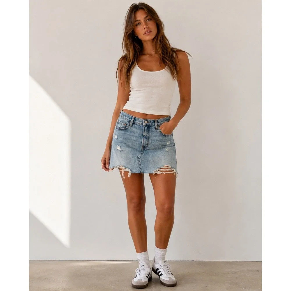 FRAME Le High N Tight Denim Mini Skirt Legacy‎ Baines Distressed Light Wash 27